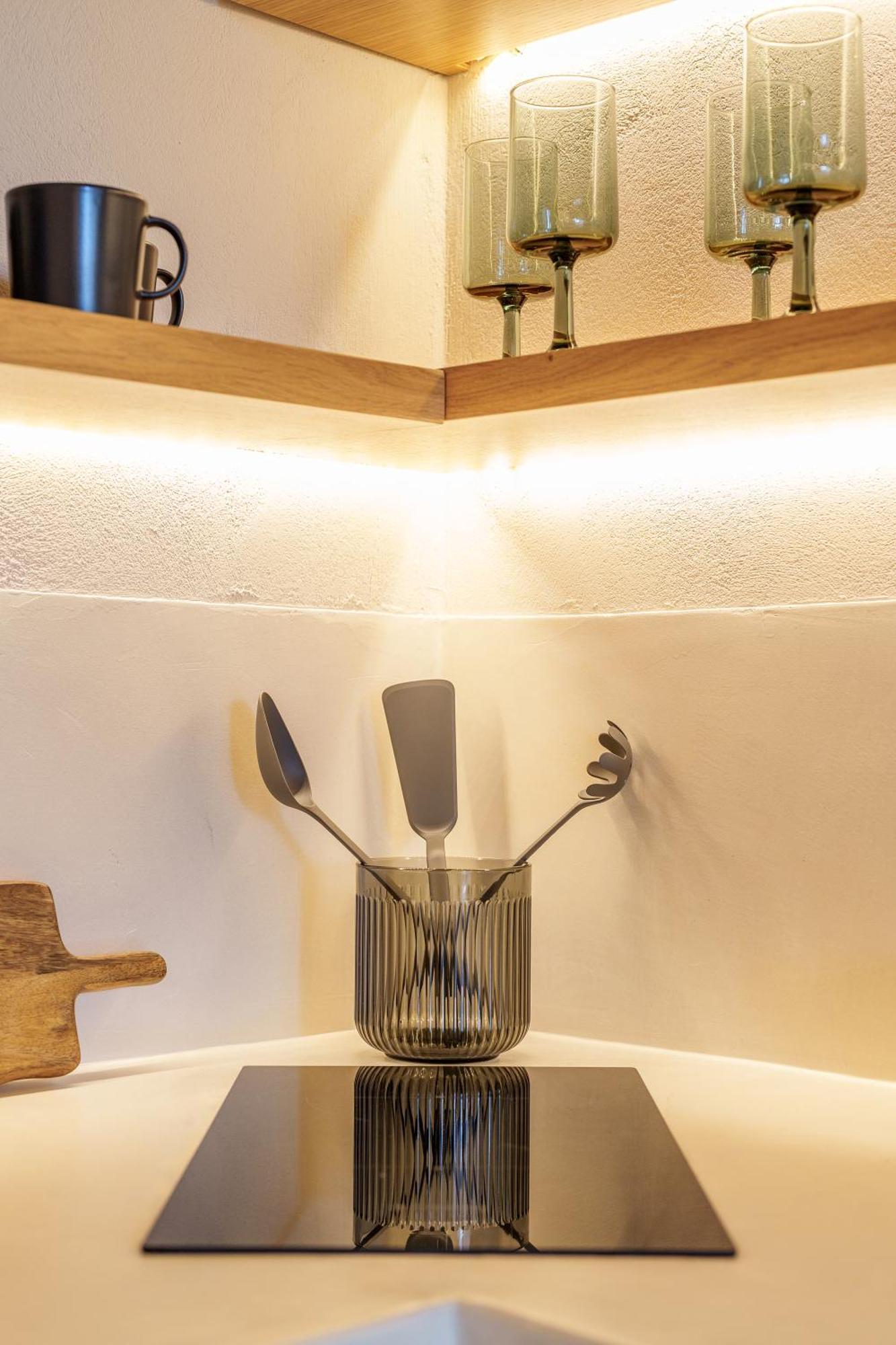Sugarwhite Suites With Private Not Heated Pool Emporio  Экстерьер фото
